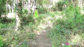 Lush amateur babe enjoying fresh air fucking and orgasms