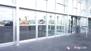 Carolina Lorca is an amateur that enjoys outdoor love