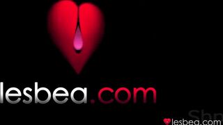 Latina babe having fun in a twisted scene with fingering