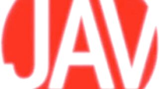 Japanese gal enjoying intense creaming and banging