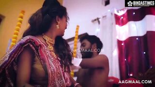 Indian babe shows her naked body during kinky fucking