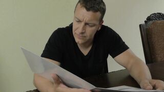 Stepdaughter is enjoying a great creampie for the cam