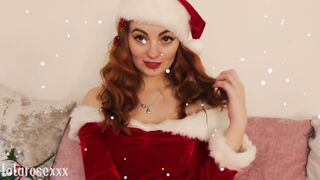 Christmas girl fucking herself with toys to make you cum