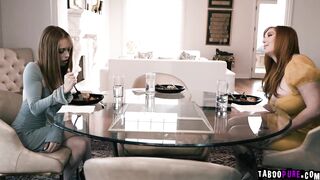 Porn2all - Lawren frolic with Isiah under the table