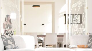 Porn2all - Busty Fitness Chick Offers Up All Holes To Personal Trainer