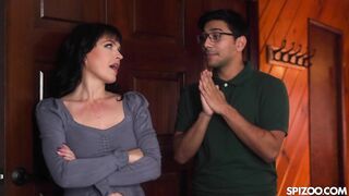 Porn2all - New Krissy Lynn Fucks A Nerdy Stud