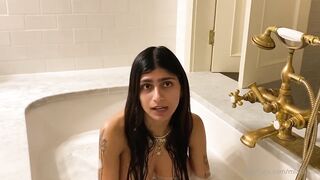 Porn2all - New OnlyFans Mia Khalifa in Bathtub