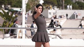 Porn2all - New JacquieEtMichelTV Laury Goes Wild In The Morning