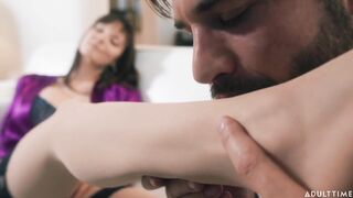 Porn2all - New busty Lexi Luna