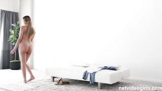 Porn2all - busty Gizelle