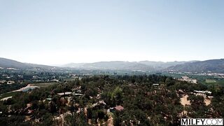 Porn2all - New Jennifer White Stunner MILF Cant Resist Young Actors Cock