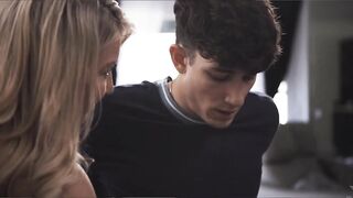 Porn2all - New Laura Bentley Dads Downstairs