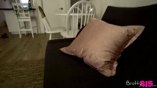 "Am I hot or not?" "This is Fucking Weird" Sex Freak Step Sis Skylar Vox