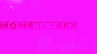 Stepmom Aiden Ashley Says "Where are you going?! You can't untuck me now!" S18:E1