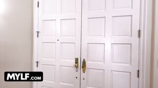 The House Bunny 1: Fucking Like A Lady - Charlotte Sins, Maya Woulfe, Bunny Madison & Jade Valentine