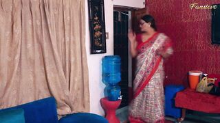 NEW Indian Little Kid Fucks Her Teacher While Studying