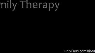 Skylar Vox The Roommate FamilyTherapy