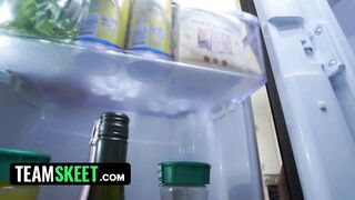 Blonde Nanny Pulls Off Boss’ Underwear & Devours His Cock, Making Him Forget About The Whole World