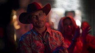 New Victoria Voxxx & Ariel Demure - One Last Ride