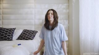 Pregnant Casey Calvert Leana Lovings Birth