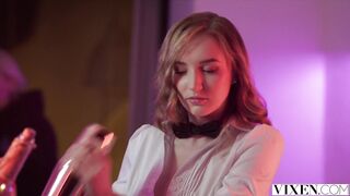 VIXEN Gorgeous Polly's Chance Encounter Leads To Passion