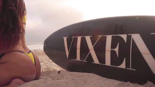 VIXEN BFFs go west for a threesome they will never forget