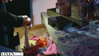 VIXEN Superstar Violet & bodyguard give in to temptation